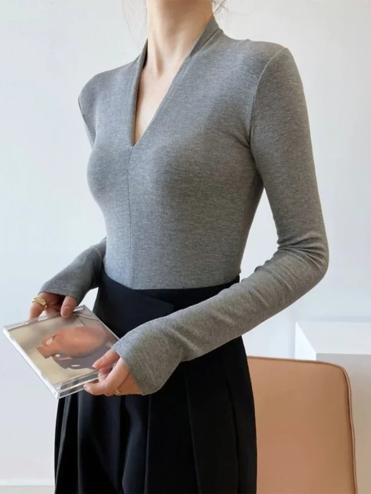 Women Top Fashion - เสื้อเชิ้ตคอวีทรงเข้ารูป แขนยาว เสื้อผู้หญิงสวยหรู เสื้อเบลาส์เรียบหรู เซ็กซี่ เสื้อสายเดี่ยว