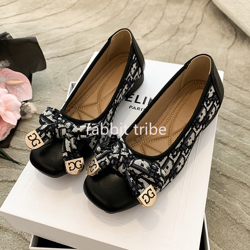 Women'S Fashion Loafers - รองเท้าส้นเตี้ยแบบสวมสบายสไตล์ฝรั่งเศสสำหรับผู้หญิง ดีไซน์เซ็กซี่ หัวเหลี่ยม แต่งลายปัก เหมาะกับกระโปรง ส้นเตี้ยเล็กน้อย