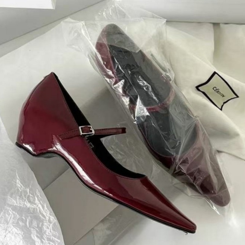 รองเท้าส้นเตารีดแบบแมรี่เจน ดี - Women Fashion Heels บทวิจารณ์และราคา